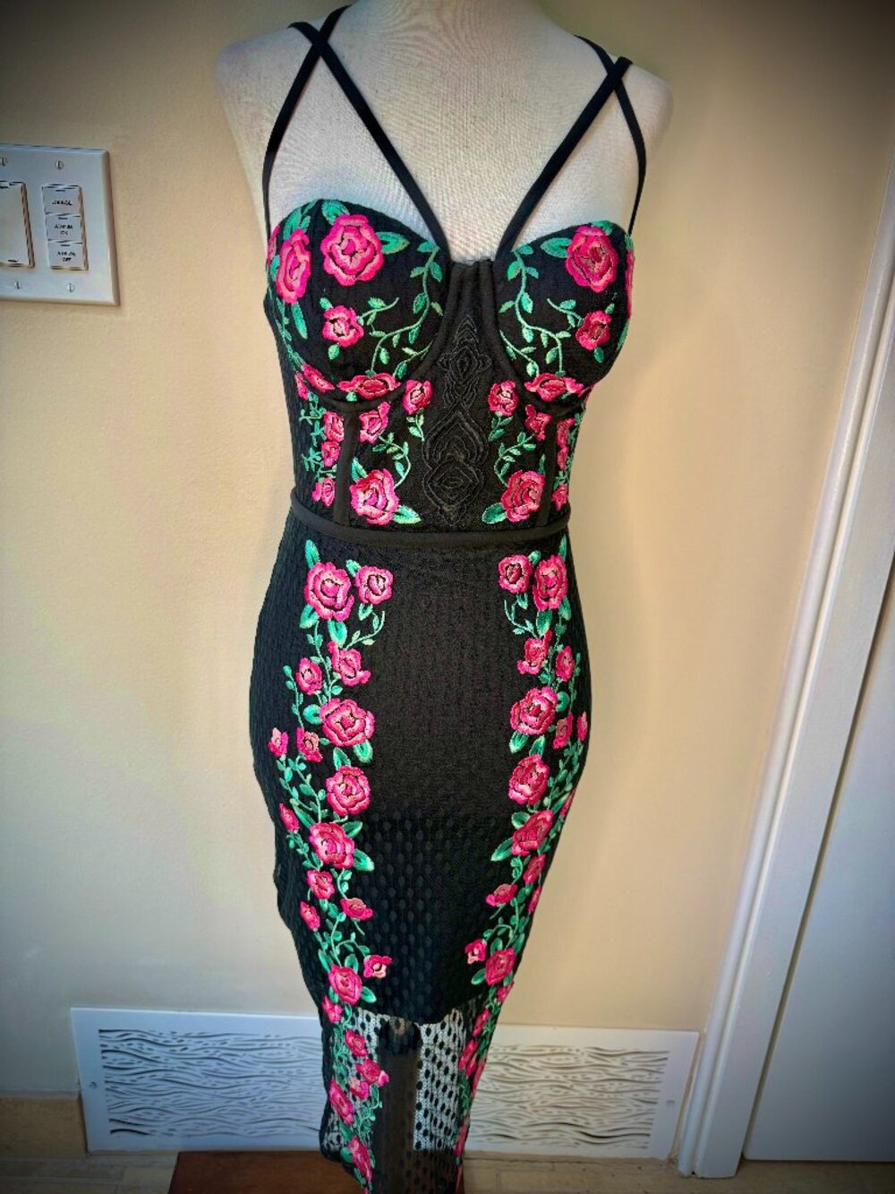 Bebe Midi Black Lace w/ Floral Pink Roses, Stretch, Bodycon, Spaghetti Straps, 2 - Picture 2 of 11